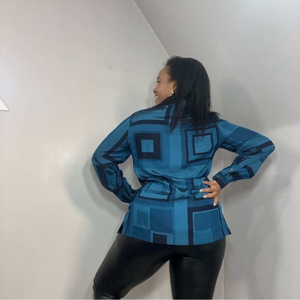 Vintage Doncaster Groovy Silk Blouse 70s Retro Career Business Blue Button Top - Picture 8 of 12